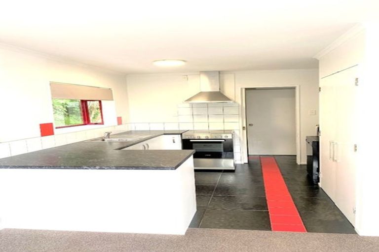 Photo of property in 20 Ted Gilberd Place, Newlands, Wellington, 6037