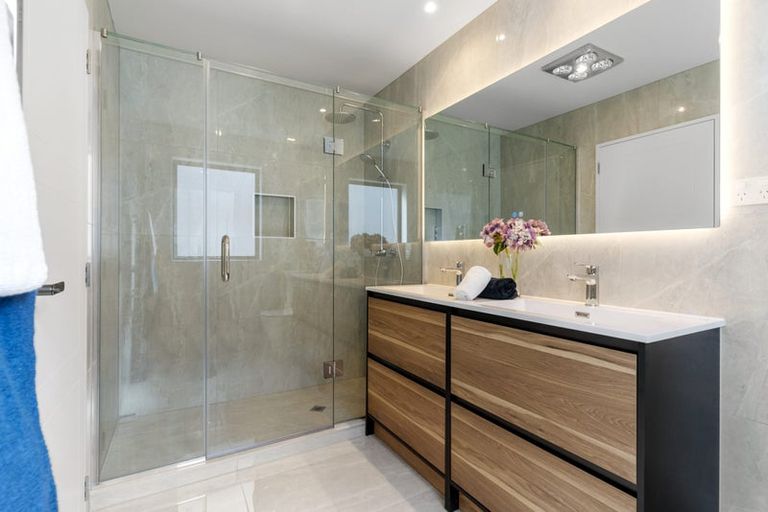 Photo of property in 9 Backridge Way, Flat Bush, Auckland, 2019