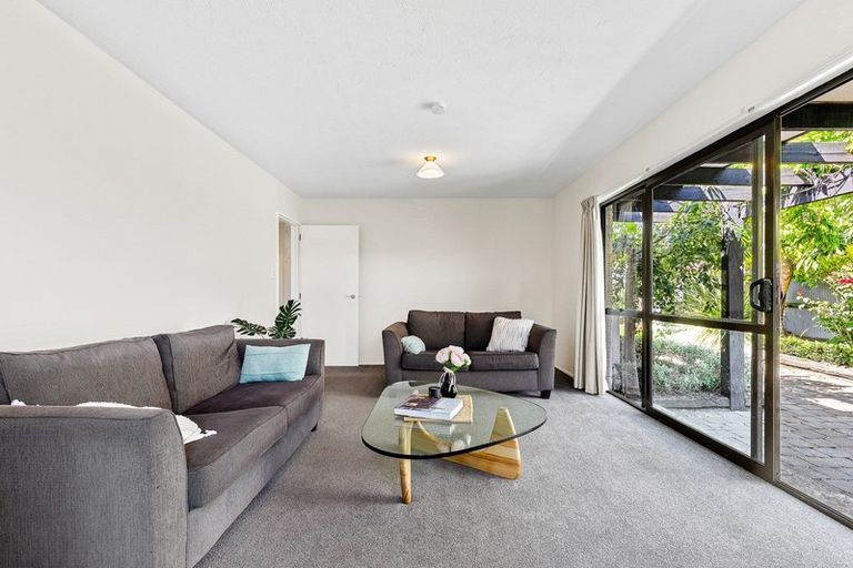 Photo of property in 74 Newnham Street, Rangiora, 7400