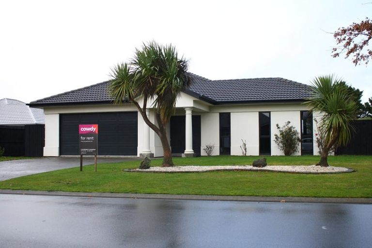 Photo of property in 17 Cairnbrae Drive, Prebbleton, 7604