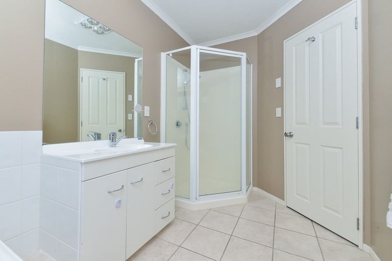 Photo of property in 54 Saint James Drive, Huntington, Hamilton, 3210