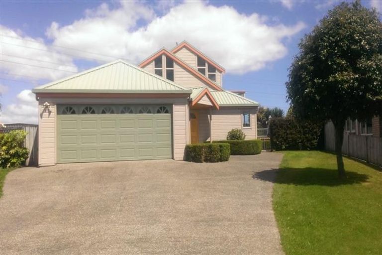 Photo of property in 43 Longford Park Drive, Takanini, 2112