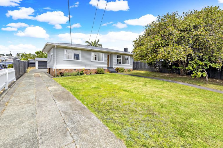 Photo of property in 16 Lyncroft Street, Mangere East, Auckland, 2024