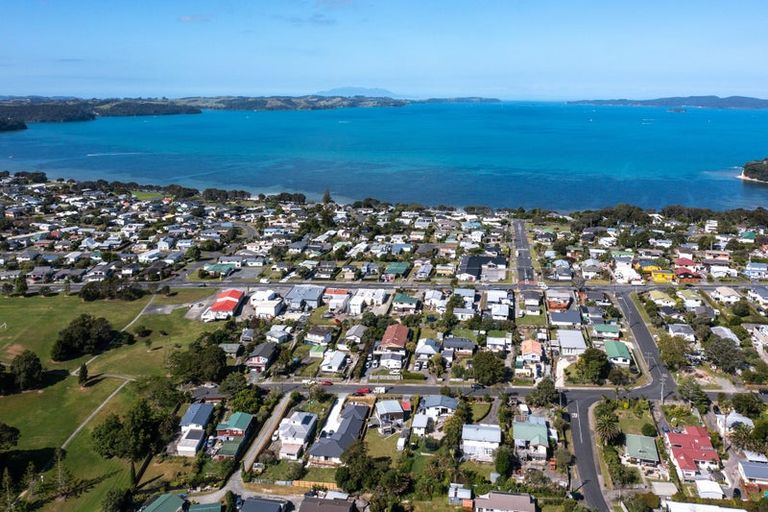 Photo of property in 32 Foster Crescent, Snells Beach, 0920