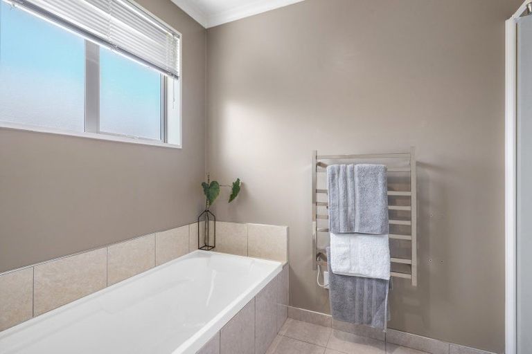 Photo of property in 36 Kensington Avenue, Rangiora, 7400