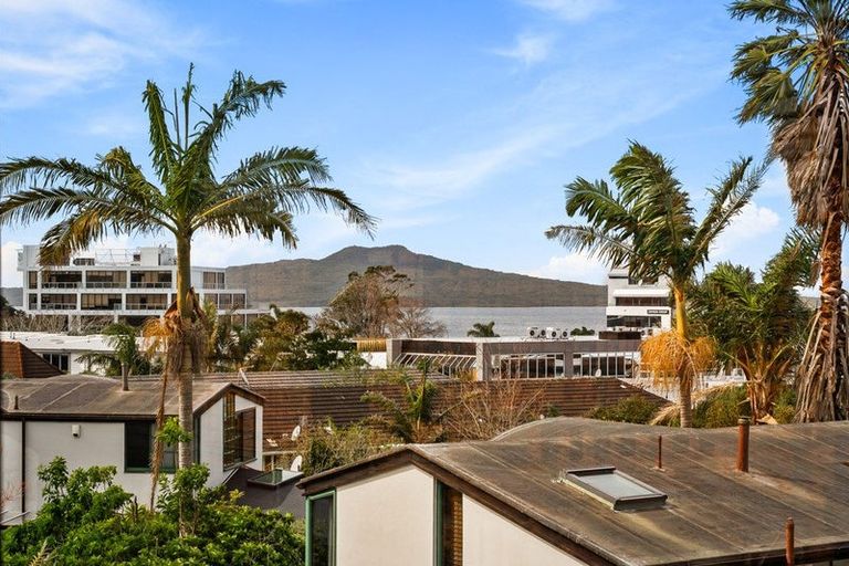 Photo of property in 13a The Terrace, Takapuna, Auckland, 0622