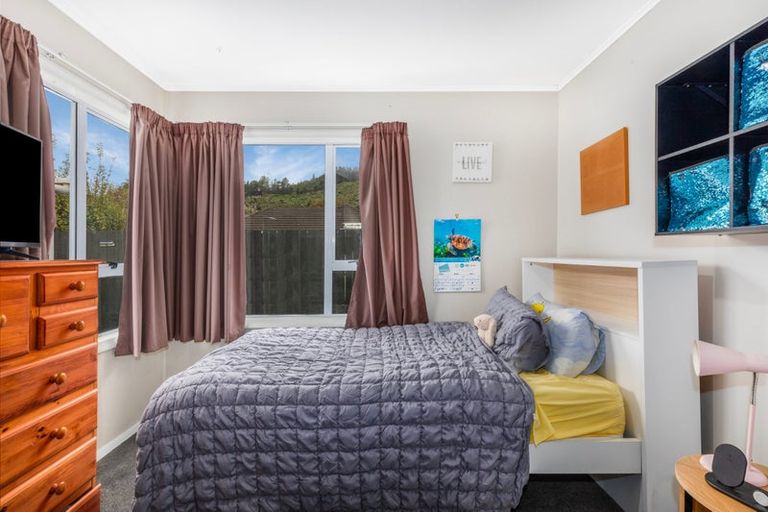 Photo of property in 42 Wood Street, Wainuiomata, Lower Hutt, 5014