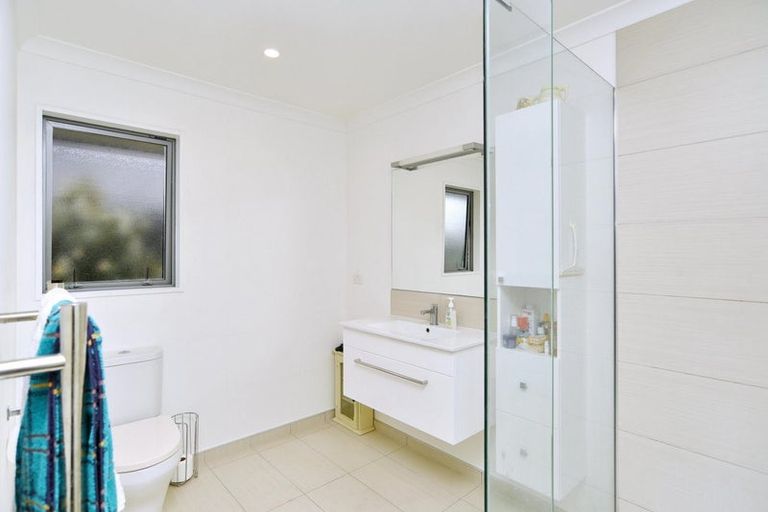 Photo of property in 32 Te Whenu Crescent, Marshland, Christchurch, 8083