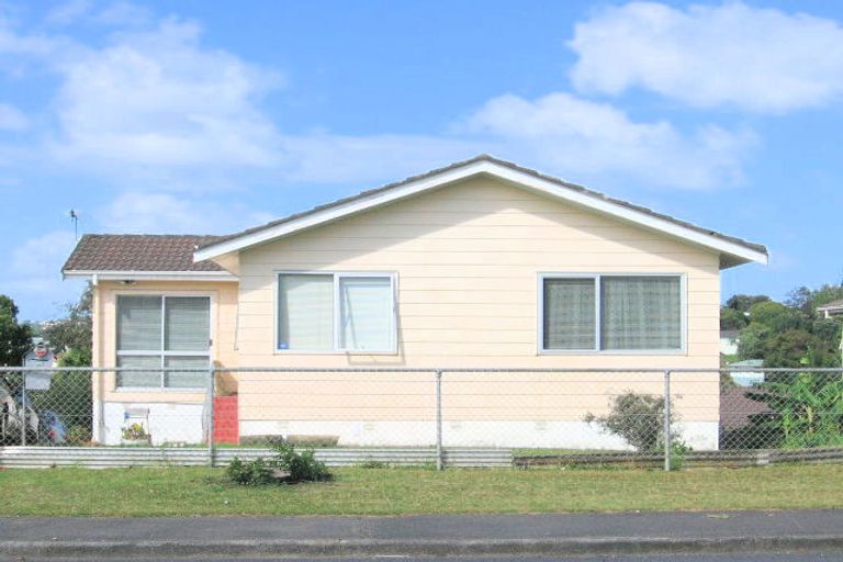 Photo of property in 88 Solar Road, Glen Eden, Auckland, 0602