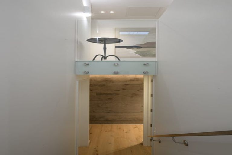 Photo of property in 30a Gracefield Avenue, Christchurch Central, Christchurch, 8013
