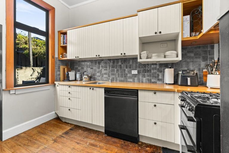 Photo of property in 507 Shakespeare Terrace, Bluff Hill, Napier, 4110