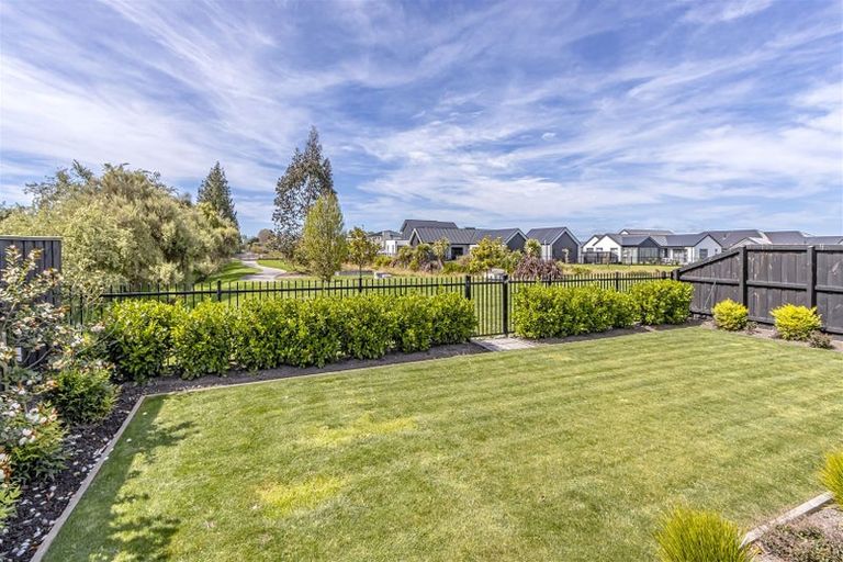 Photo of property in 6 Kirby Lane, Casebrook, Christchurch, 8051