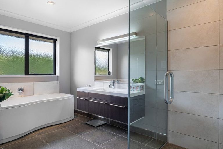 Photo of property in 8 Devine Drive, Rolleston, Christchurch, 7678