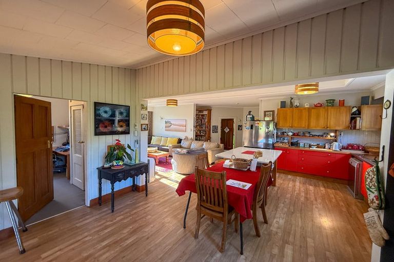 Photo of property in 382 Abel Tasman Drive, Motupipi, Takaka, 7183