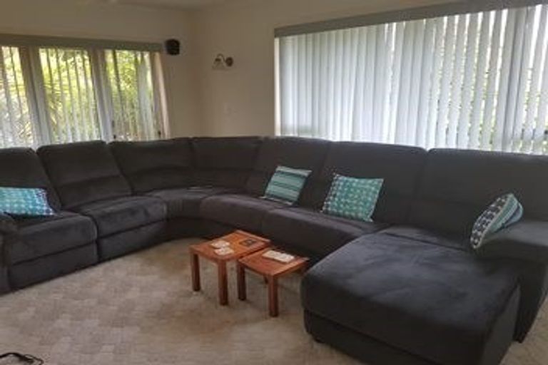 Photo of property in 25 Stottholm Road, Titirangi, Auckland, 0604