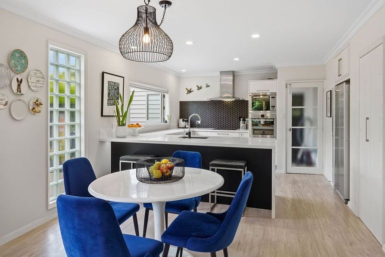 Photo of property in 7 Ngarara Road, Waikanae, 5036