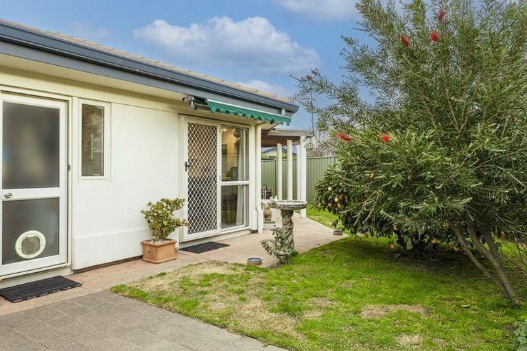 Photo of property in 11b Cheval Place, Taradale, Napier, 4112