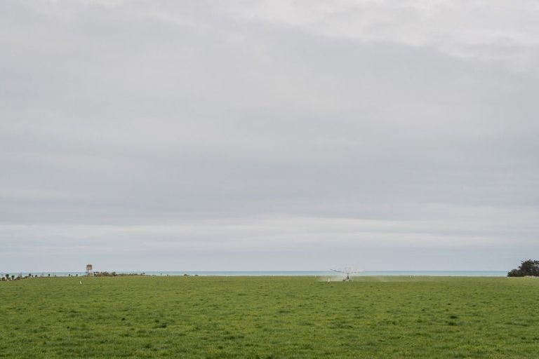 Photo of property in 76 Rangitata Huts Road, Clandeboye, Temuka, 7986