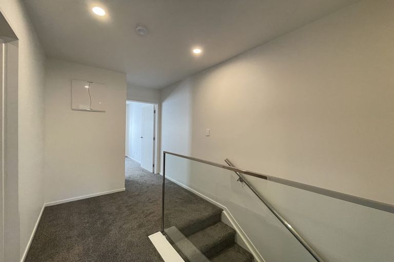 Photo of property in 6c Aralia Road, Sunnynook, Auckland, 0620