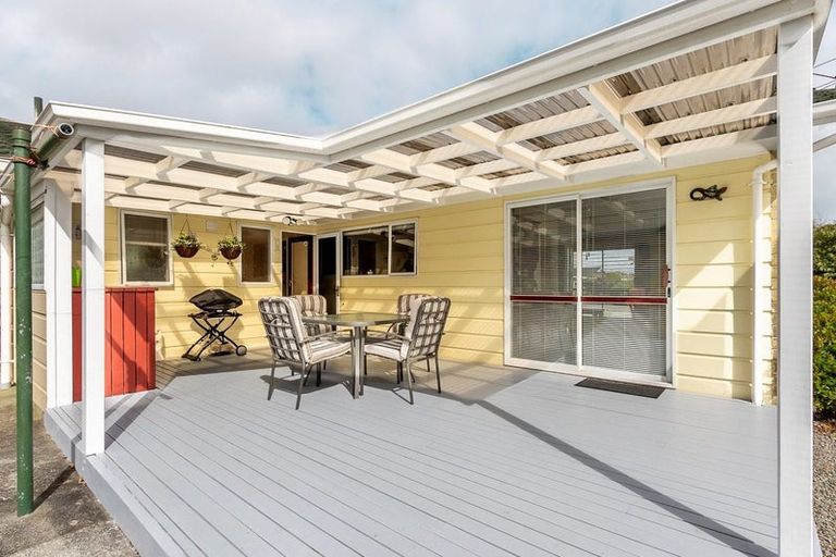 Photo of property in 15 Belvedere Avenue, Waikanae, 5036