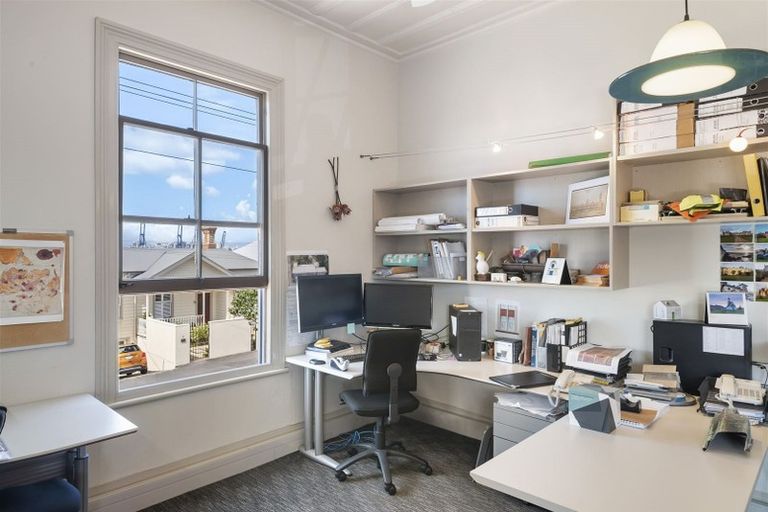 Photo of property in 58 Calliope Road, Stanley Point, Auckland, 0624