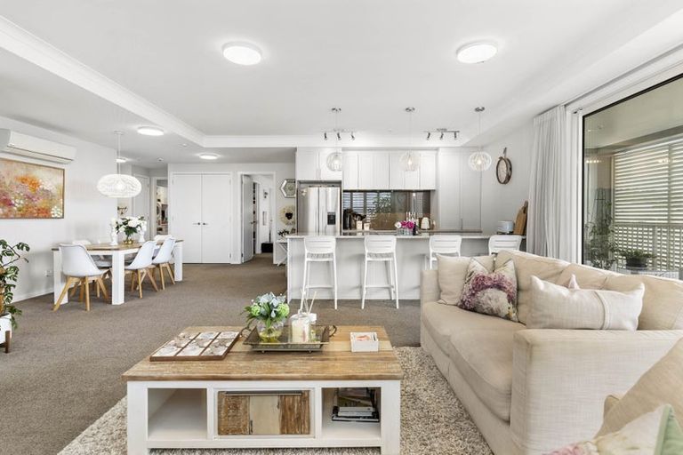 Photo of property in 259 Hibiscus Drive, Orewa, 0931