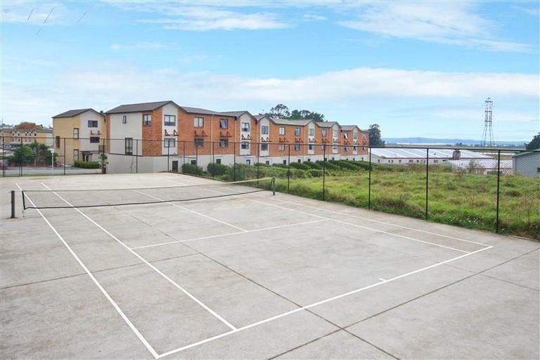 Photo of property in St Claire Village, 191/172 Mcleod Road, Te Atatu South, Auckland, 0610