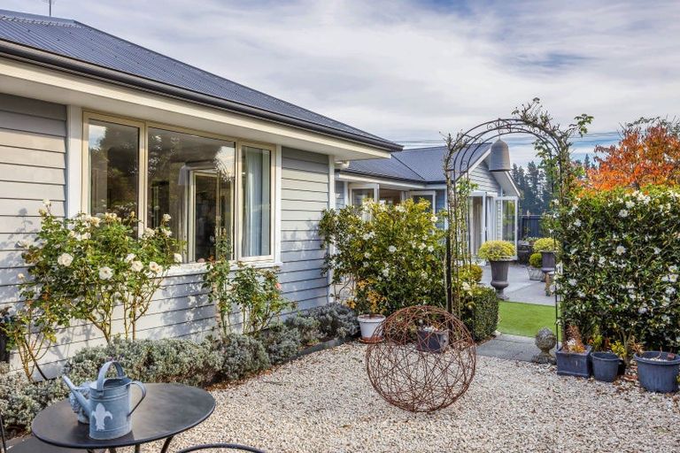Photo of property in 1 Franklin Drive, Rangiora, 7400