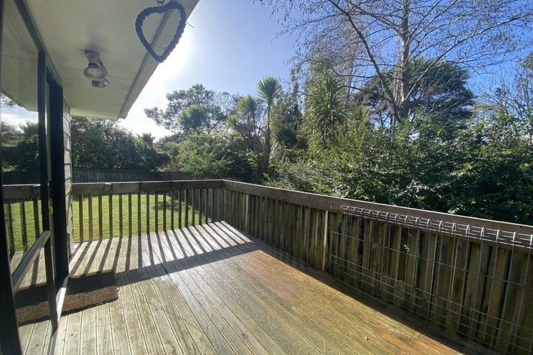 Photo of property in 33 Otanerua Road, Hatfields Beach, Orewa, 0931