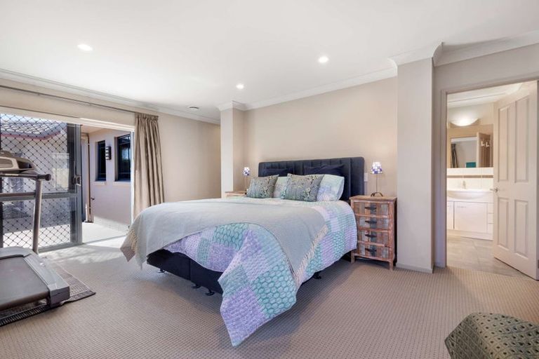 Photo of property in 36 Gibson Place, Papamoa Beach, Papamoa, 3118