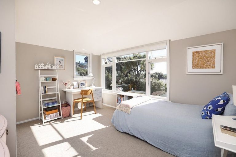 Photo of property in 40 Celia Street, Redcliffs, Christchurch, 8081