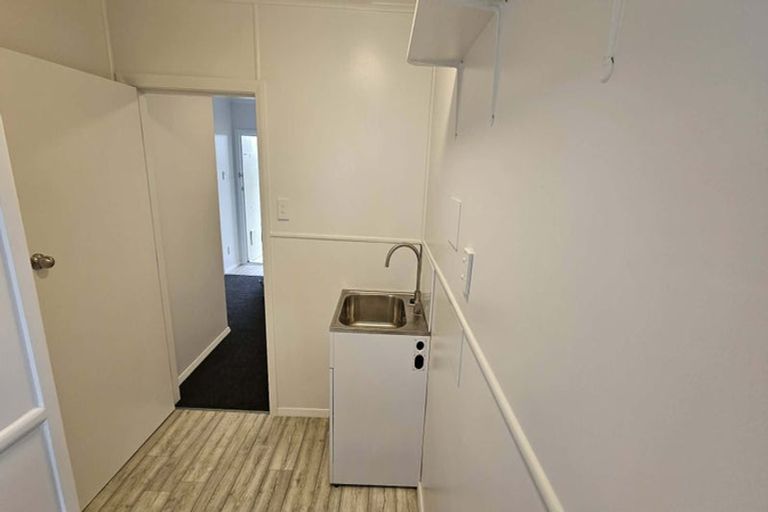 Photo of property in 23-25 Stephens Crescent, Highbury, Palmerston North, 4412