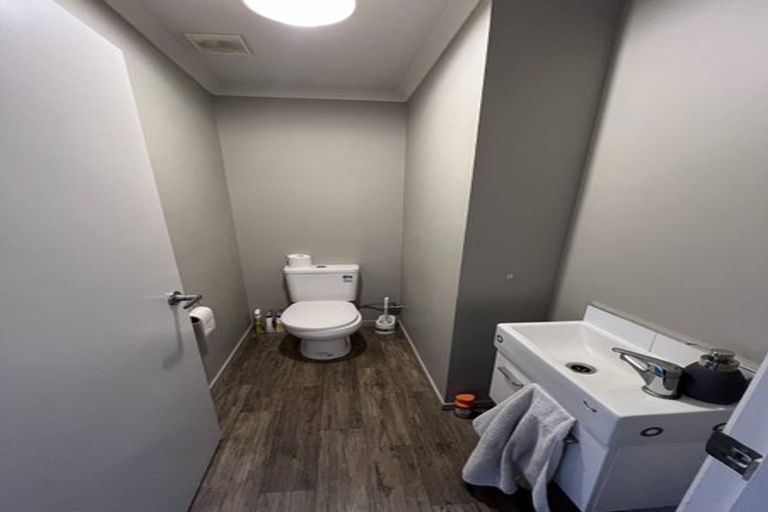 Photo of property in 108u4 Old Farm Road, Hamilton East, Hamilton, 3216