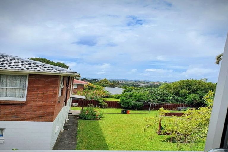 Photo of property in 50 Golf Road, New Lynn, Auckland, 0600
