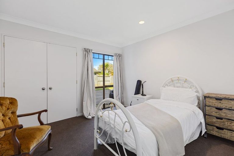 Photo of property in 54 Corinth Grove, Papamoa Beach, Papamoa, 3118