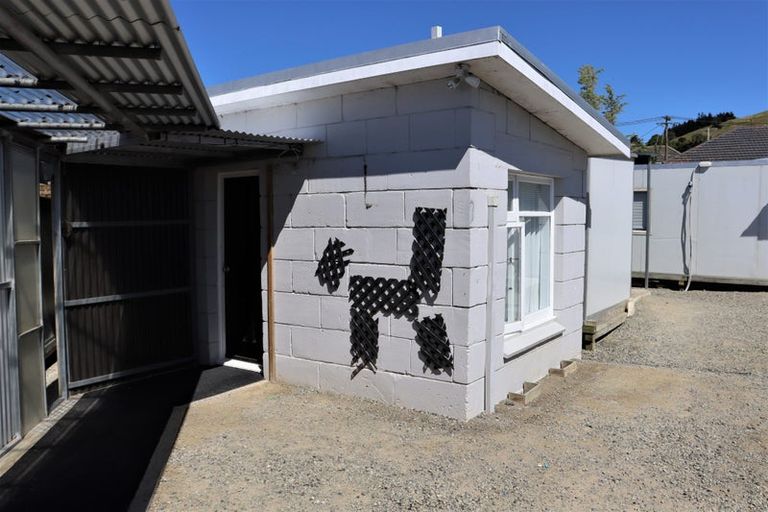 Photo of property in 10 Robertson Street, Oamaru North, Oamaru, 9400