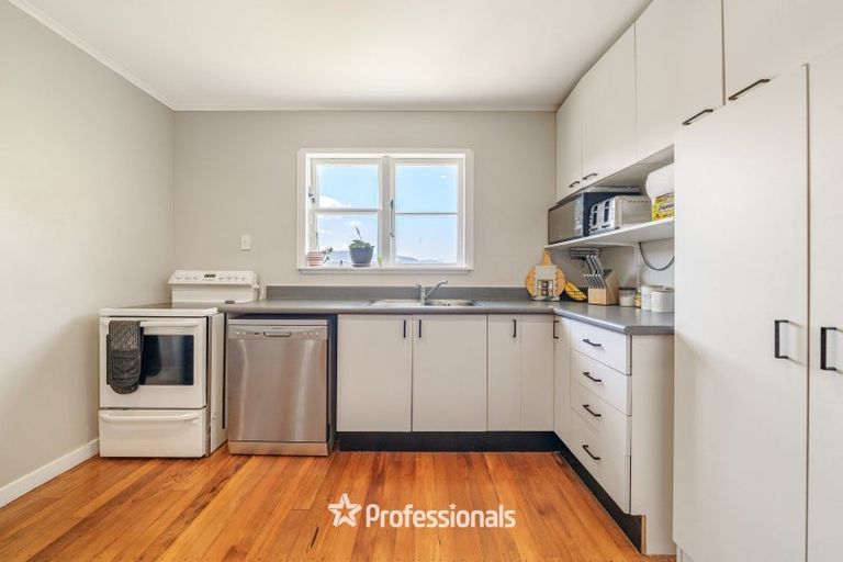 Photo of property in 8 Harlow Grove, Wainuiomata, Lower Hutt, 5014