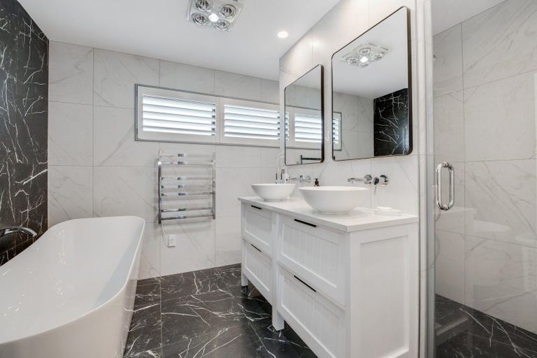 Photo of property in 4 Tendril Court, Orewa, 0931