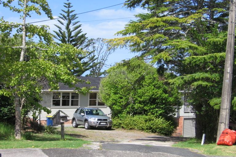 Photo of property in 16b Felstead Street, Birkenhead, Auckland, 0626
