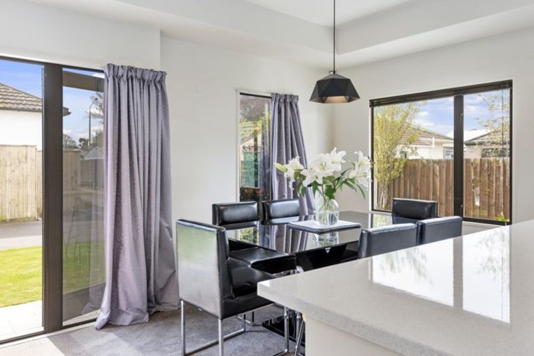 Photo of property in 2/118 Innes Road, St Albans, Christchurch, 8052