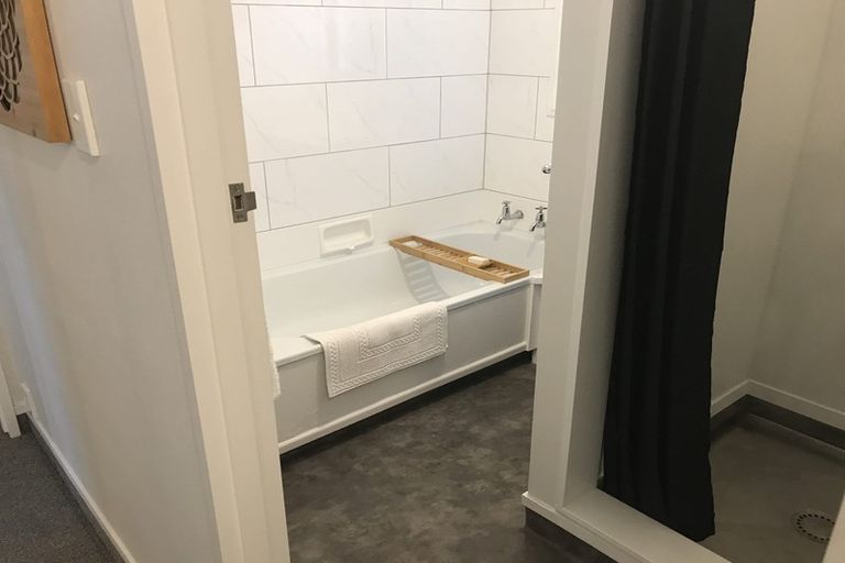 Photo of property in 1/8 Lee Road, Taradale, Napier, 4112