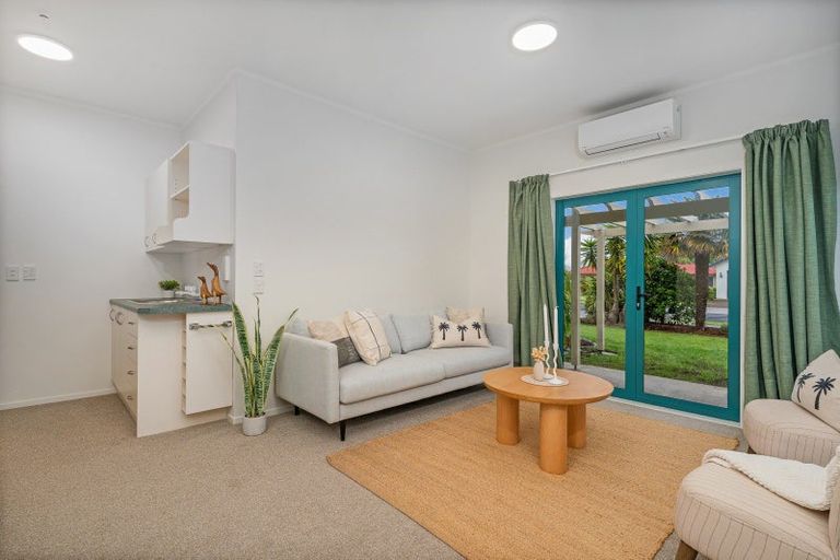 Photo of property in 10 Protea Crescent, Whitianga, 3510