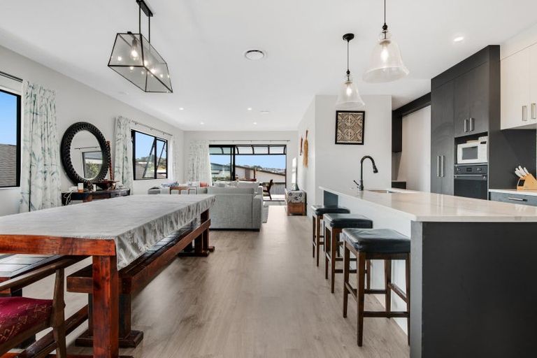 Photo of property in 4 Tendril Court, Orewa, 0931