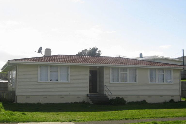 Photo of property in 26 Marama Crescent, Spotswood, New Plymouth, 4310