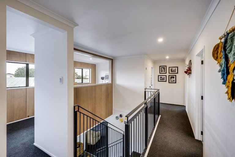 Photo of property in 13 Donegal Crescent, Tamatea, Napier, 4112