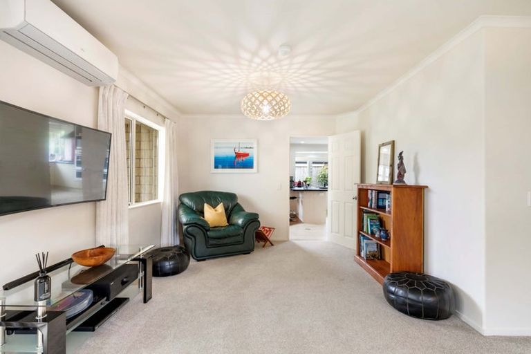 Photo of property in 94 Longford Park Drive, Takanini, 2112