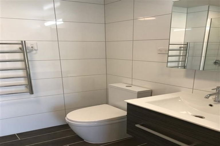 Photo of property in Frame Apartments, 1302/111 Molesworth Street, Thorndon, Wellington, 6011