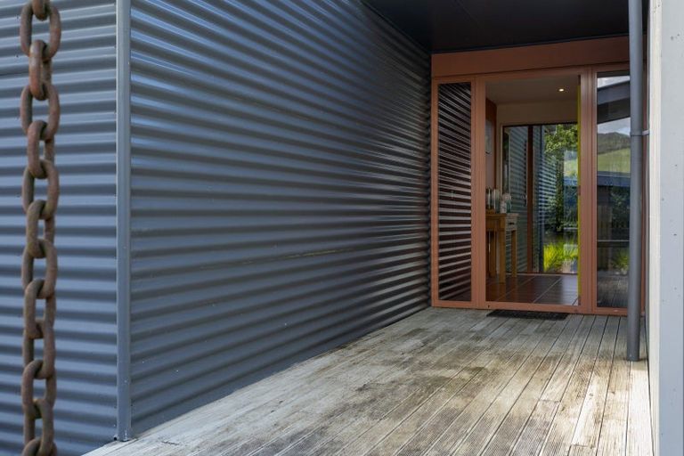 Photo of property in 66 Te Waaka Terrace, Kuratau, Turangi, 3381