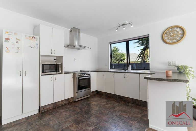 Photo of property in 16a Takanini School Road, Takanini, 2112