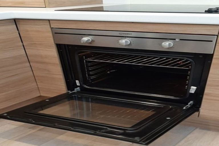 Photo of property in 34u3 Lyon Street, Frankton, Hamilton, 3204